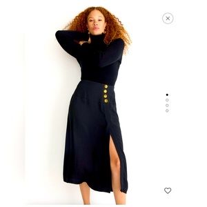 J. Crew black Side-slit crepe midi skirt with gold buttons size 00 regular NWT